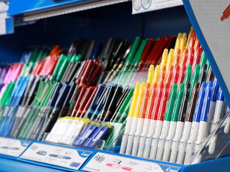 Trays aus PS und Acryl