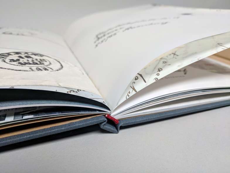 Buch mit Transparentseite, Layflat Bindung