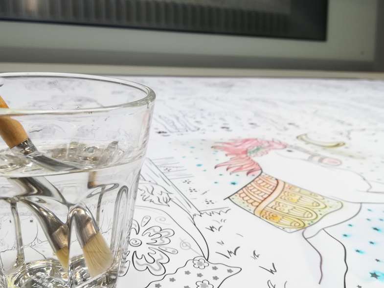 Zauberfarben Wasserglas mit Pinsel