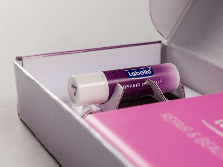 Mailingkarton mit Produkthalter Mailingkarton mit Produkthalter