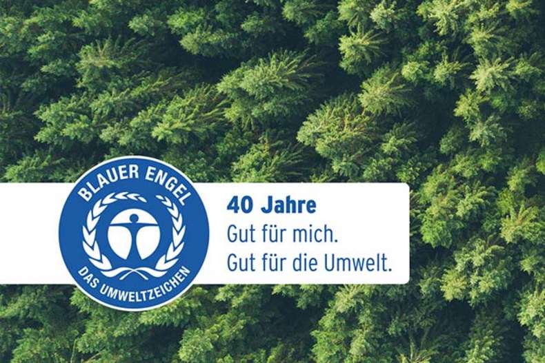 Wald aus Vogelperspektive - Blauer Engel Zertifizierung Druckerei