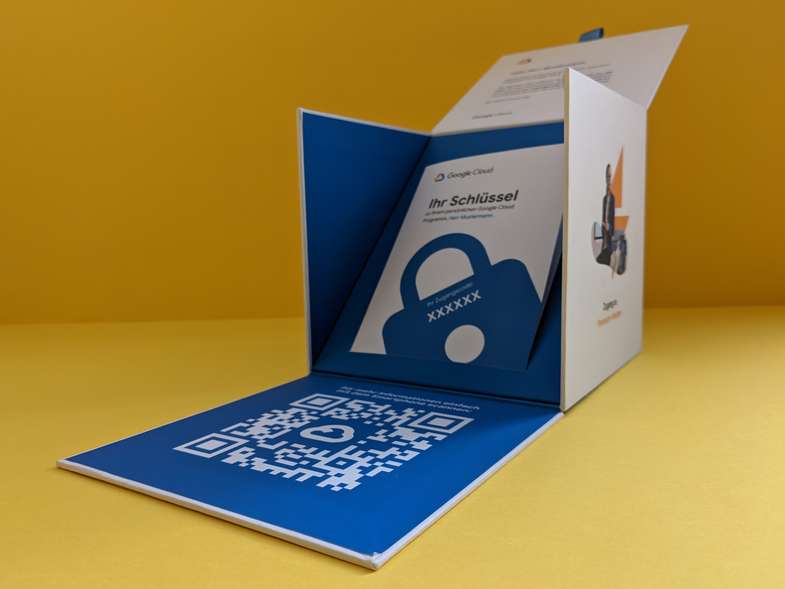 Unboxing zum Erlebnis Kartonage mit freien Seitenwänden - Runde Verpackung