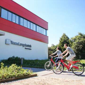 Langebartels Gebaeude mit Citybike davor
