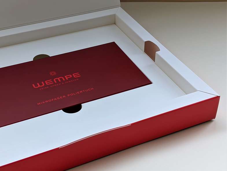 Produkt-Einlage einer Klappdeckelschachtel Produkt-Einlage einer Klappdeckelschachtel