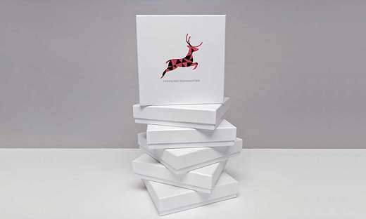 Stülpdeckelschachteln mit Prägung von Langebartes + Jürgens Hamburg GmbH