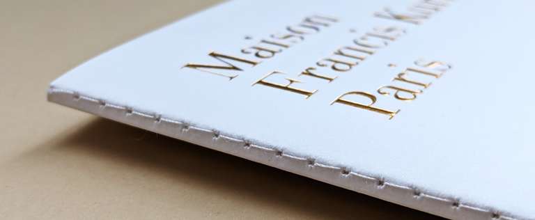 Fadenstichheftung Detail Broschuere drucken lassen