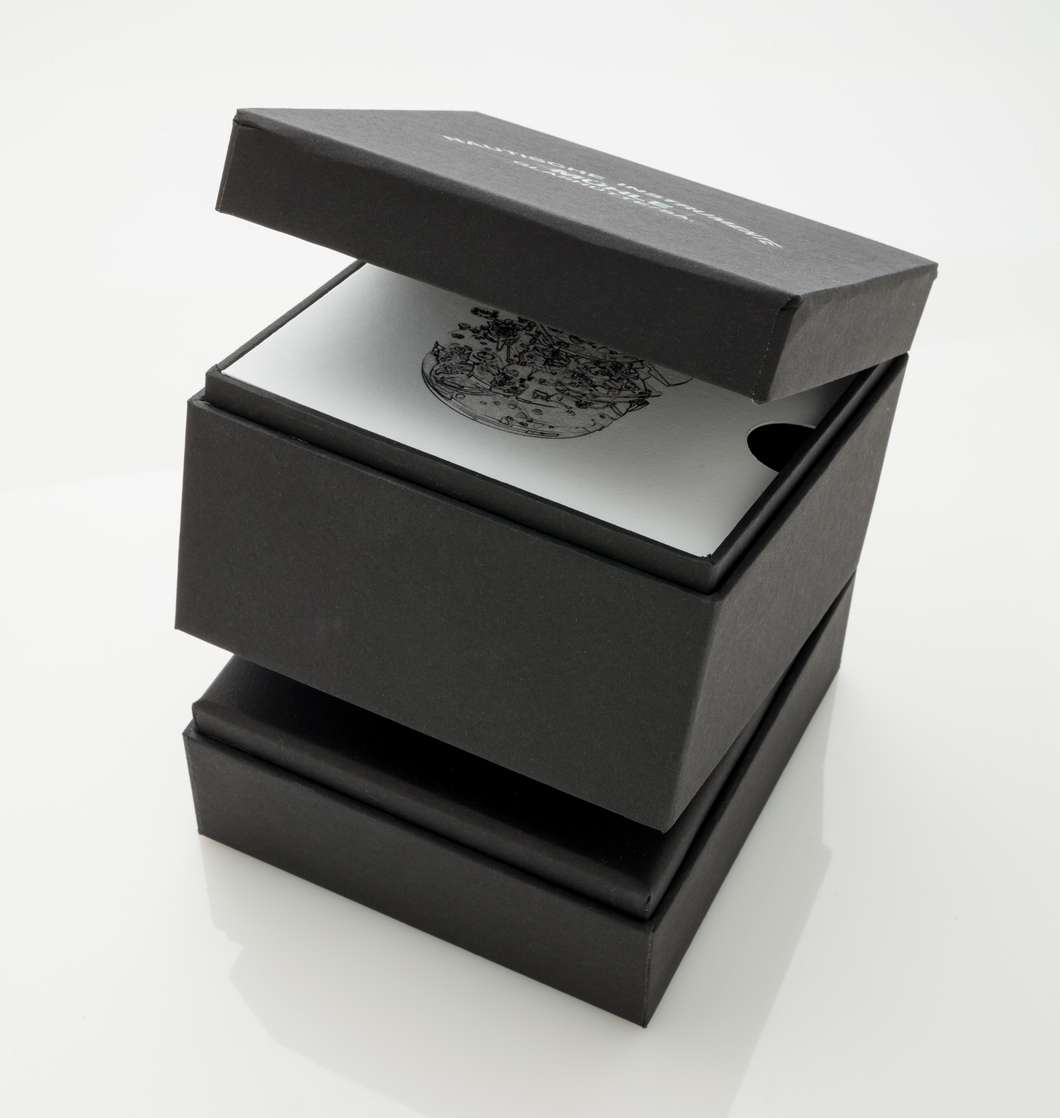 Schwarze Quadratische Luxus Verpackung - Nachhaltige Produktverpackung