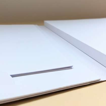 Weißmuster aus Originalmaterial